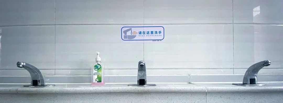 丰台一小：小设计师助力校园生活更文明