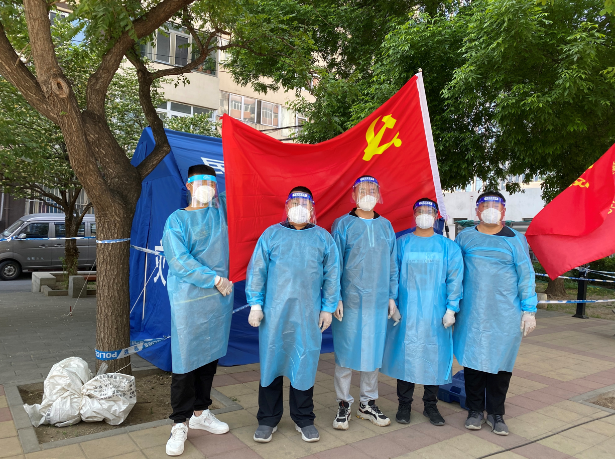 石景山区信访干部的抗击疫情“全家福”