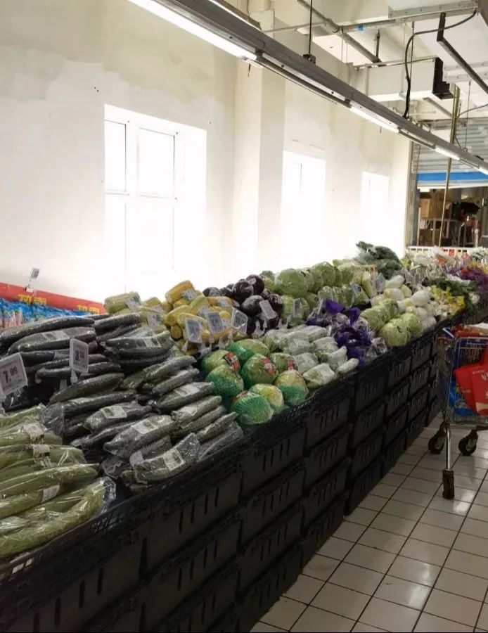 全力保障封控管控区生活必需品，畅通渠道稳供应