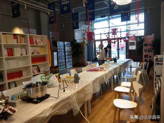 “驿”路有你，一起过年！今天，史各庄街道的“小哥”在这儿欢度春节