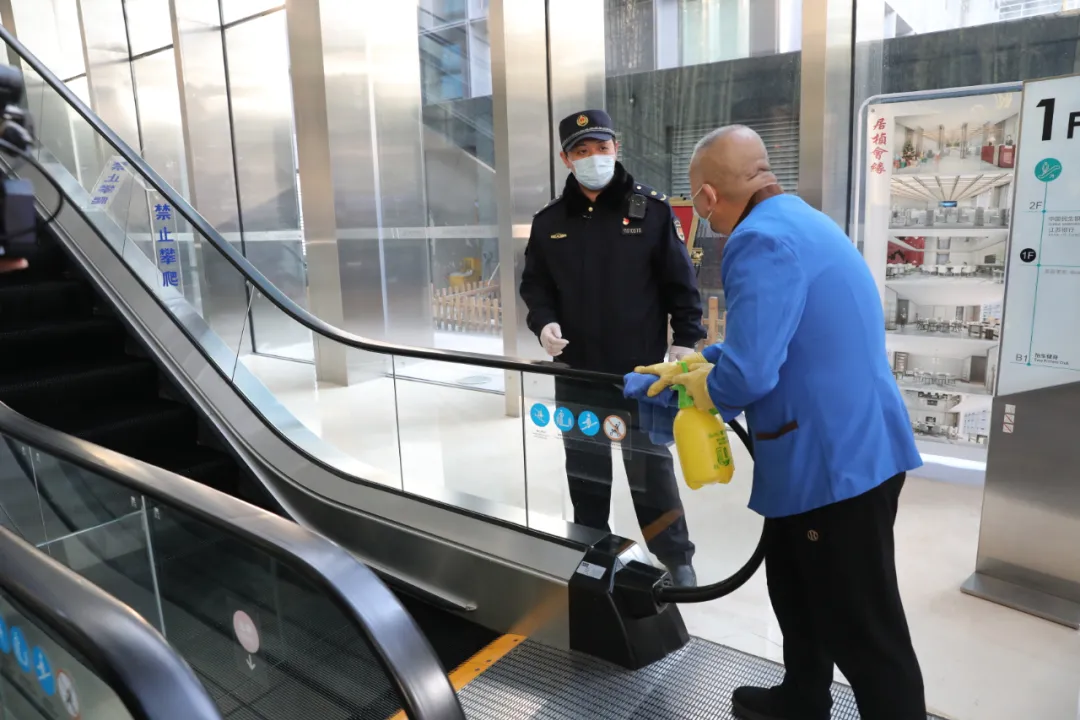 把好每一个“关口”，东城城管持续开展“三类场所”疫情防控执法检查