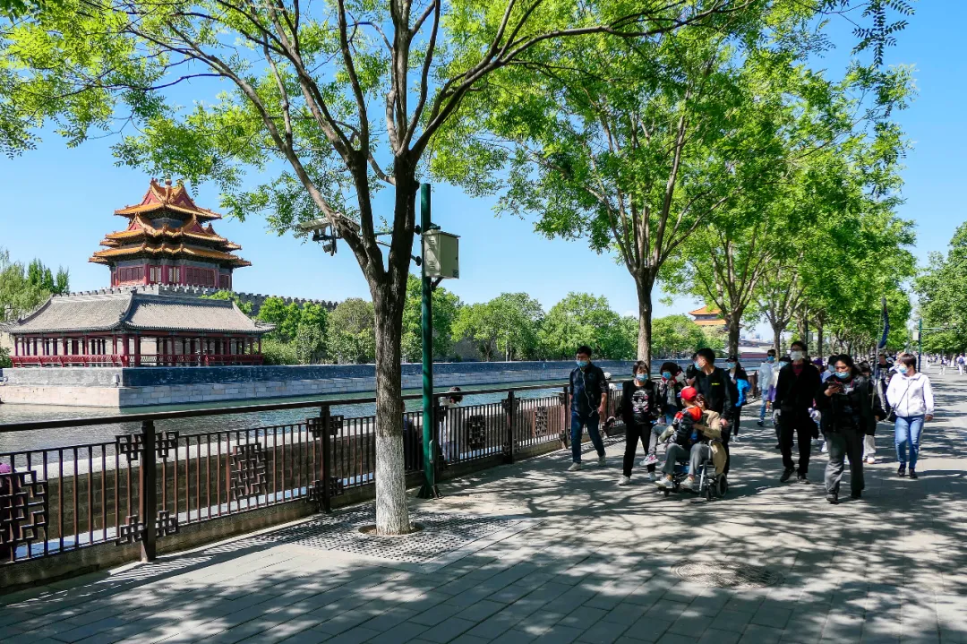 “五一”假期全市游客接待量排名前十景区东城占四，“文化金三角”成为消费新地标