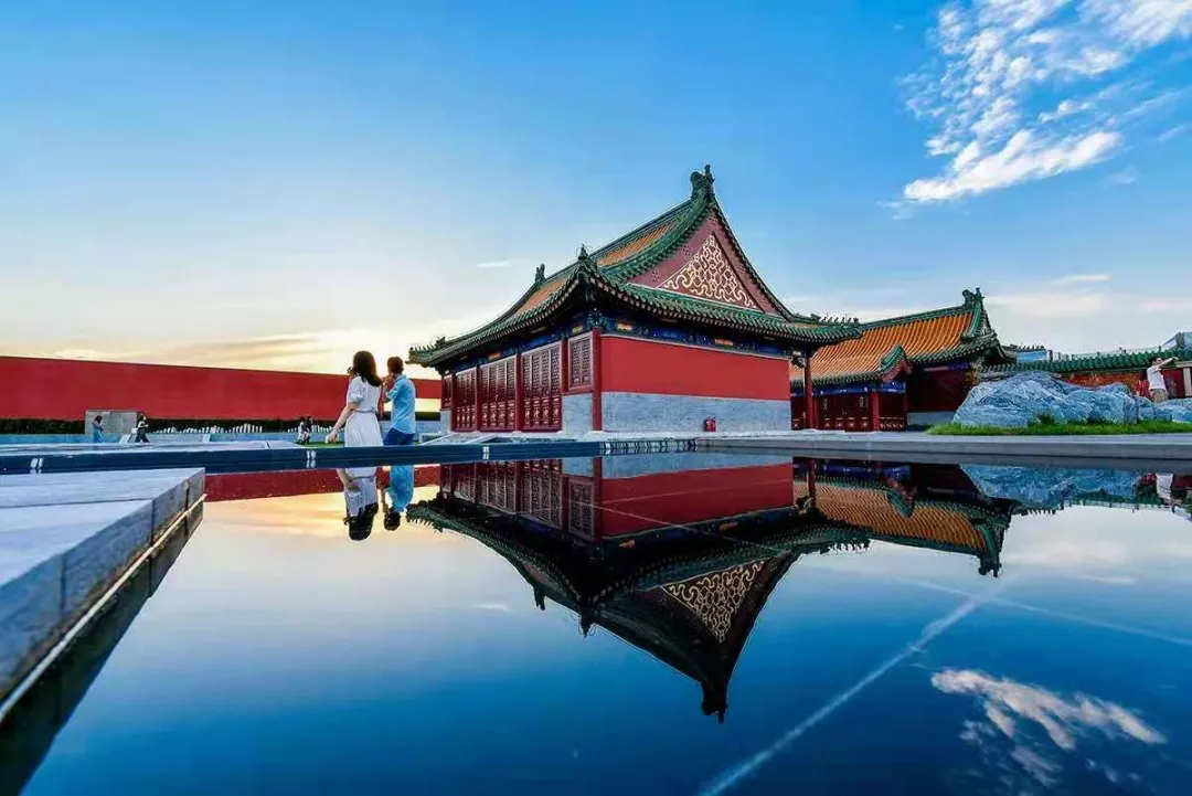 贯彻“崇文争先”理念 打造新时代文化产业发展高地