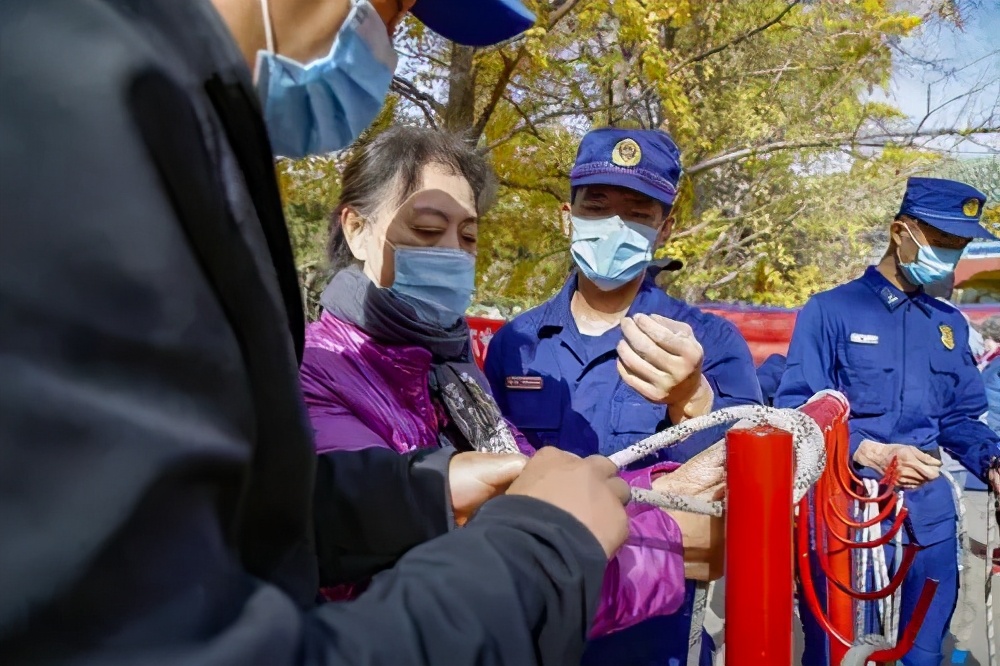 “119”变“120”！东城区红十字应急救援队亮相