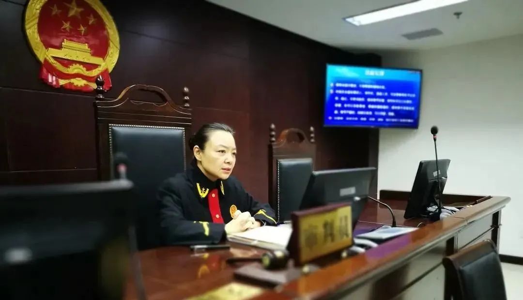 刑事审判庭的女法官 扫黑除恶的“铁娘子”