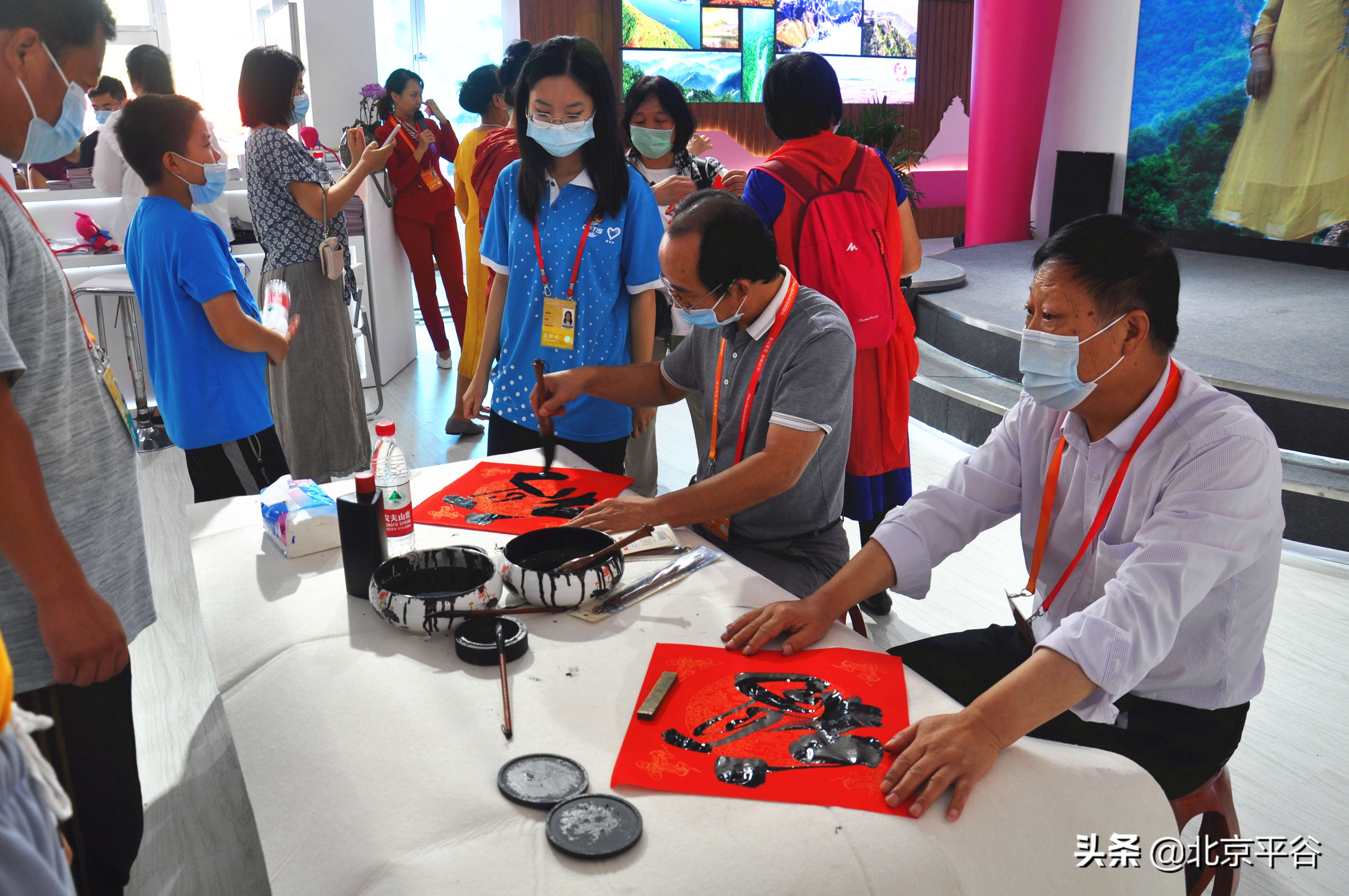 探访“服贸会”平谷展区，遇见最美“网红平谷”