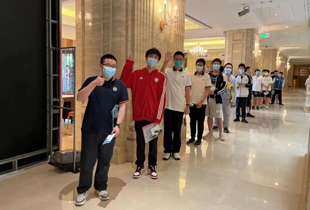 追逐梦想的路上，一路向前，无所畏惧！