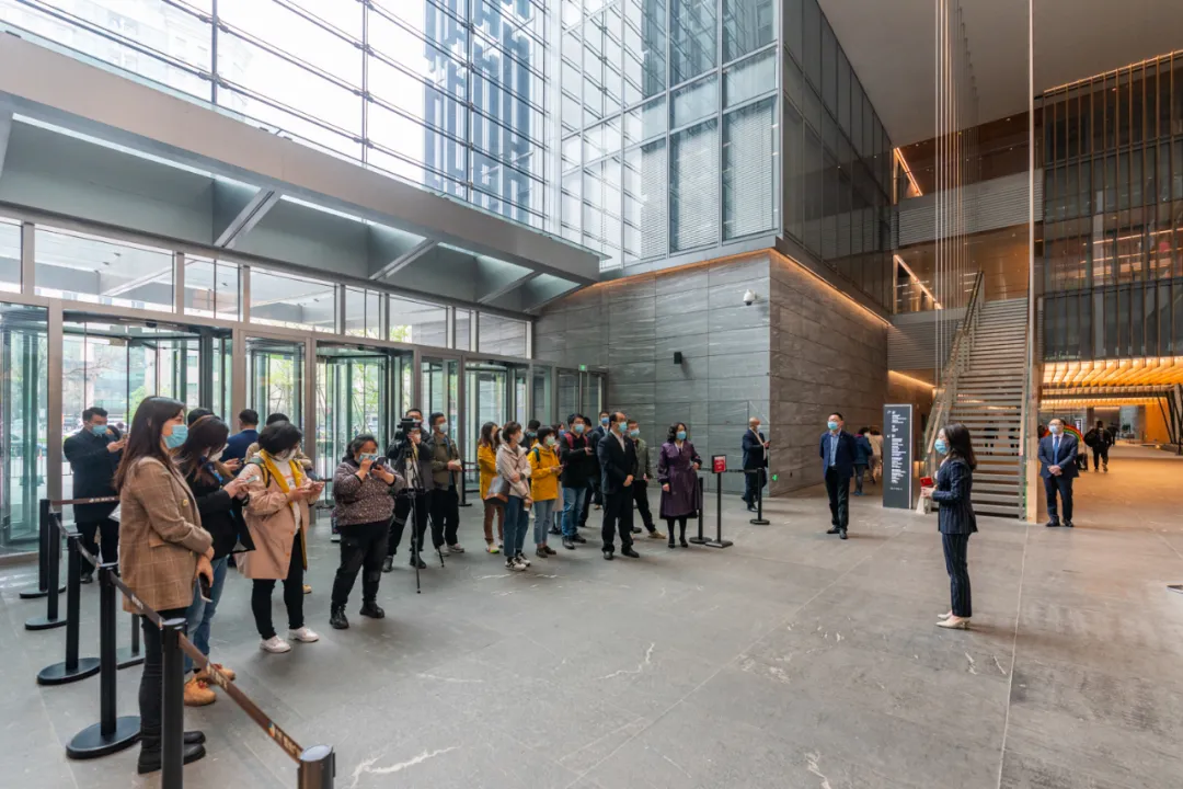 今天，20余家中央、市属媒体“探秘”东城发展