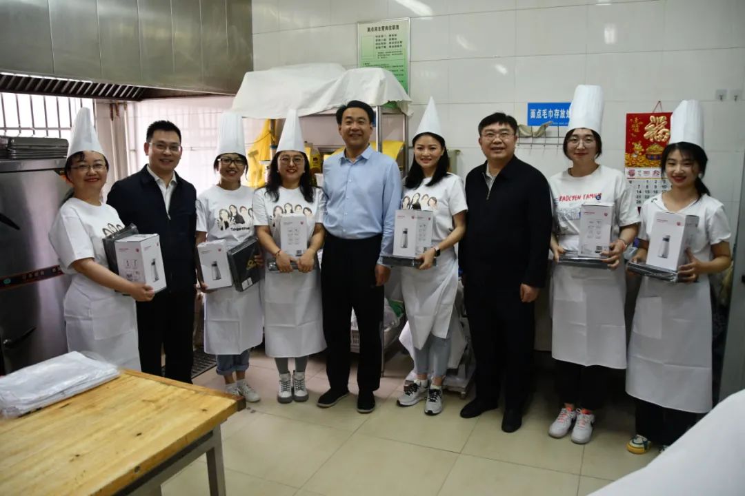 北京市援疆指挥部开展庆祝“三八”国际妇女节系列活动