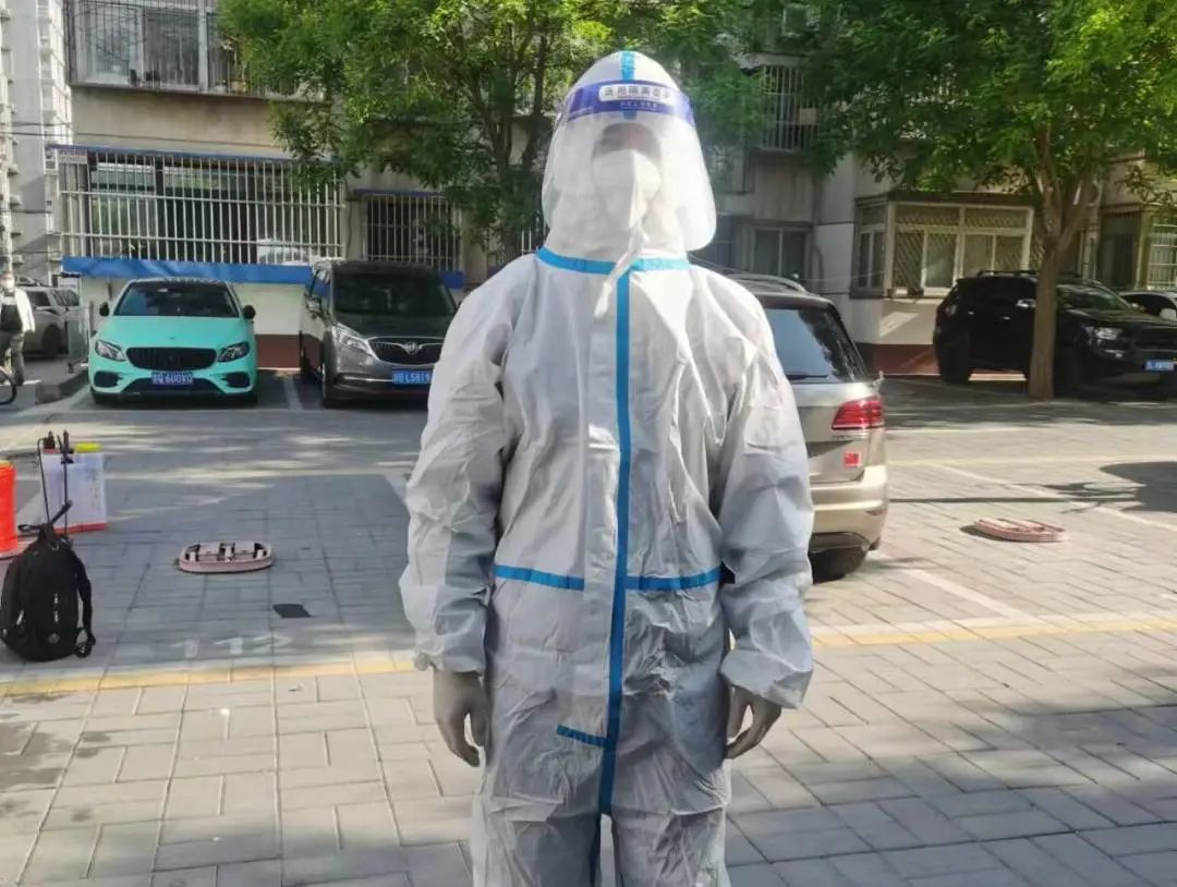 抗疫无假期 我们在“疫”线