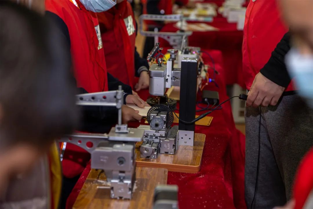 “京和科技月”系列活动启幕 首场嘉年华亮相和田市