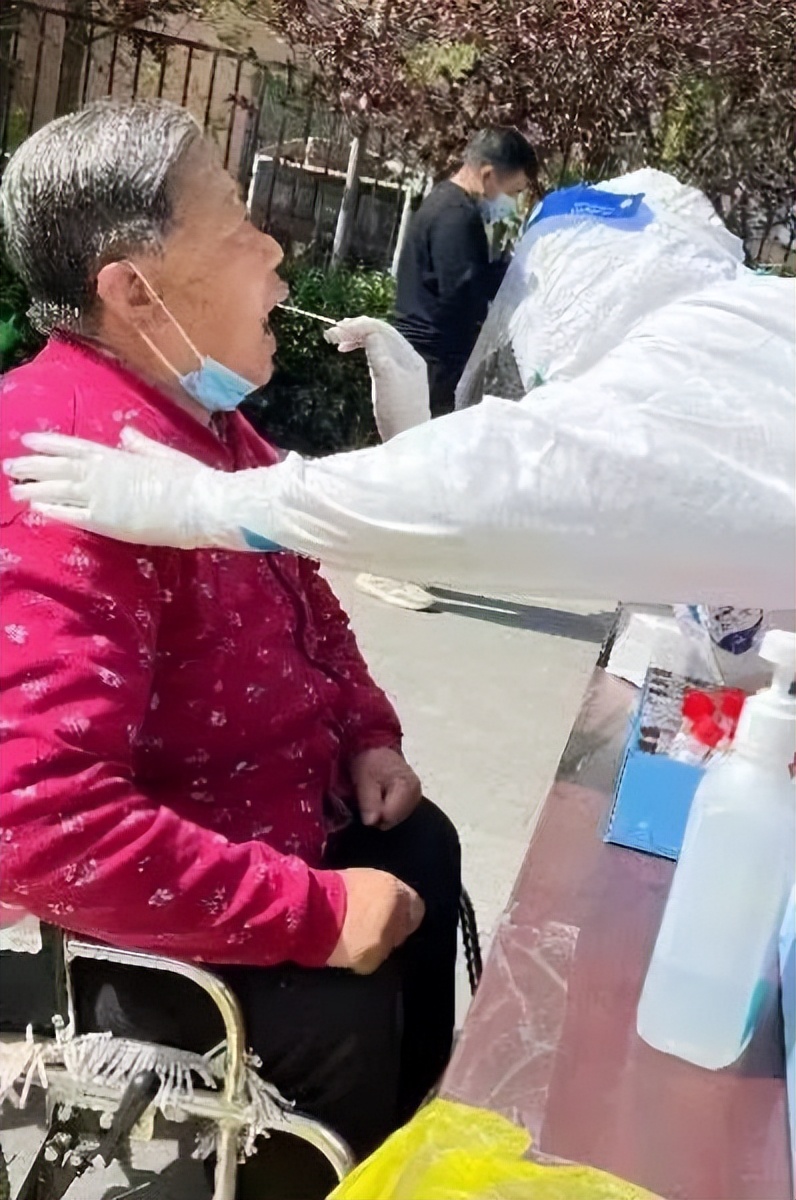 同心抗疫更需相互理解相互支撑