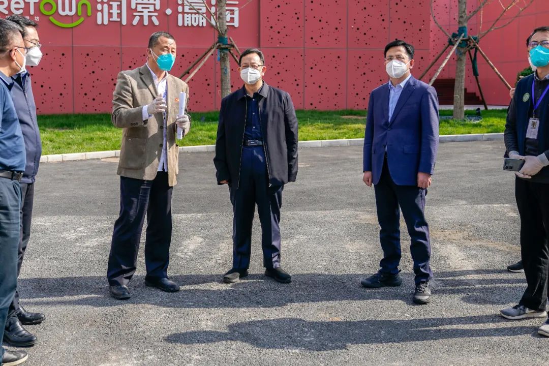 孙新军、周金星连续检查调度，要求不折不扣落实各项防控措施，坚定信心打赢疫情防控阻击战