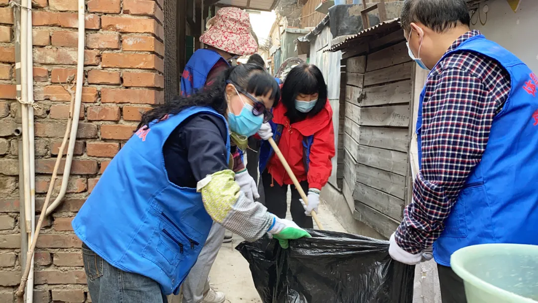 东城区“周末大扫除”升级 推进“精致东城”建设