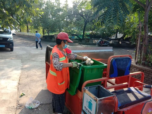 密云区穆家峪镇村联动扎实推进垃圾分类工作