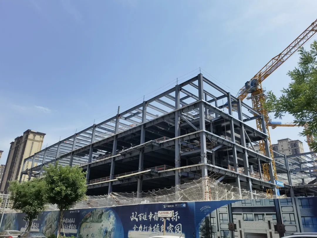 石景山织牢织密施工工地“防疫网”！十一学校、大悦城等重点工程加快建设