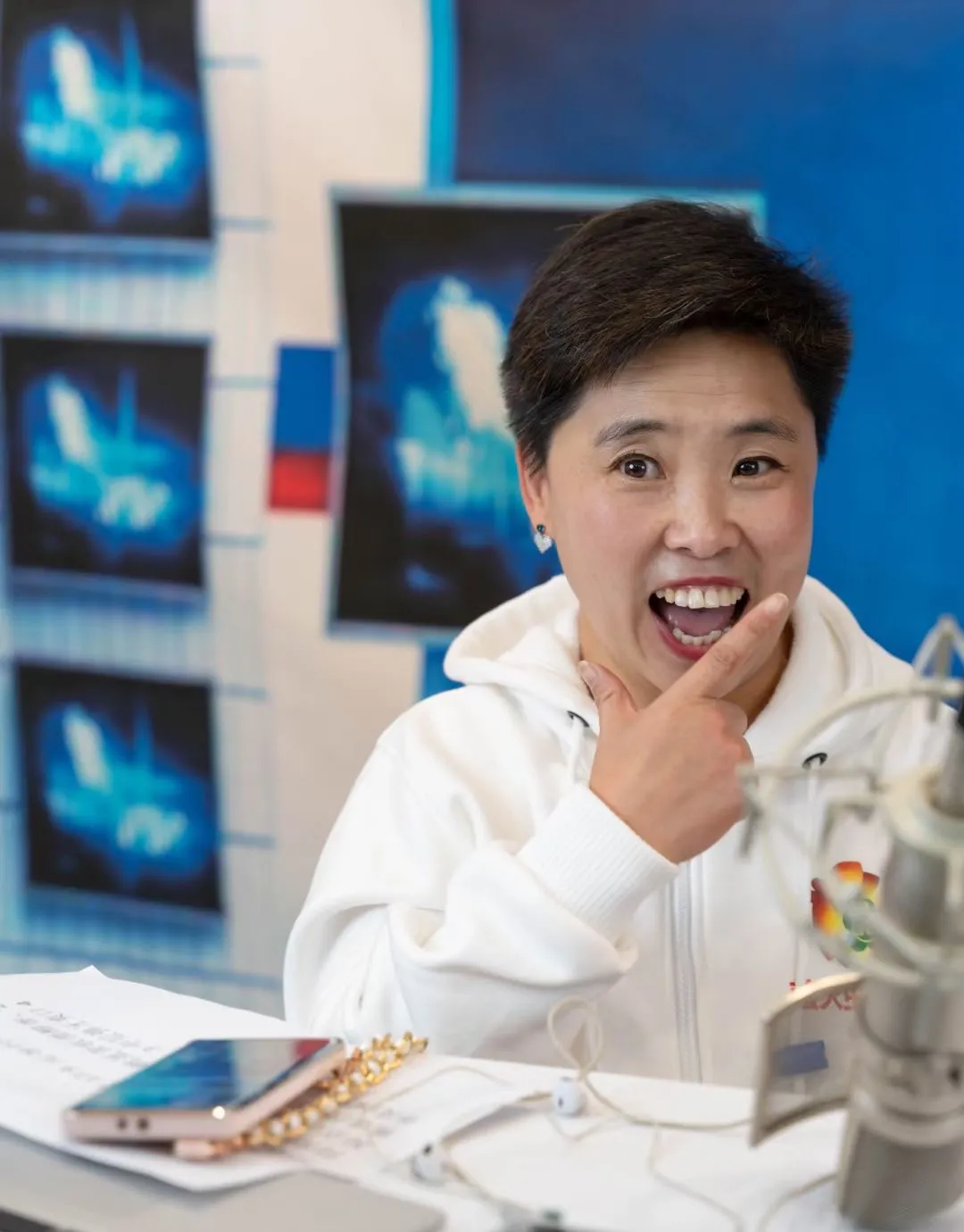 萤荧微光，照亮希望，他们带货，买买买！