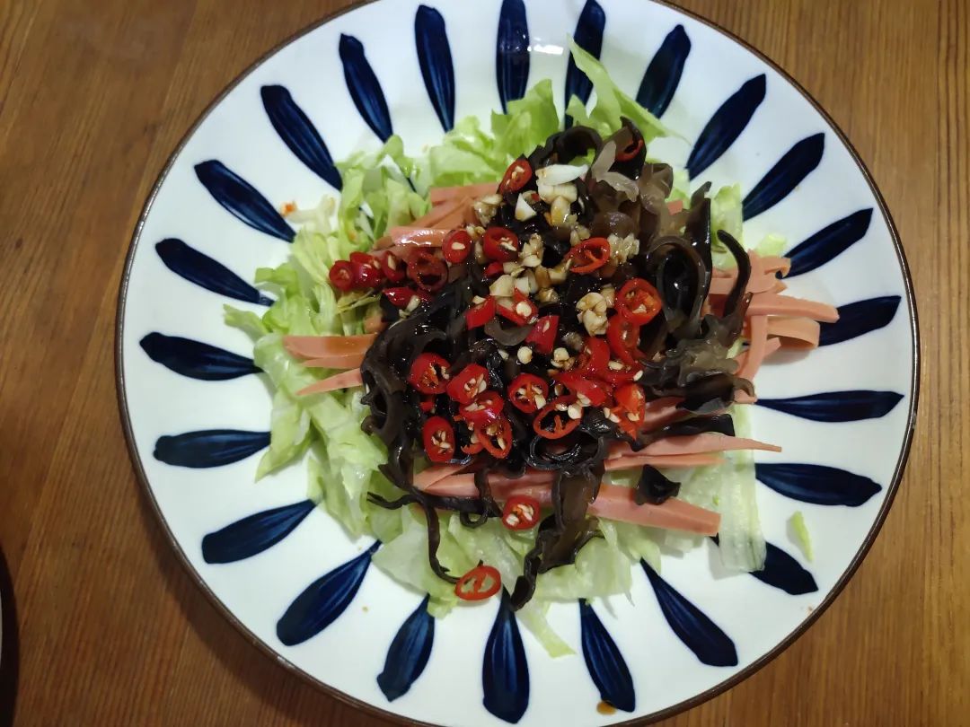 一车家“蔬”抵万金！3500多颗居民自种生菜免费送到社区