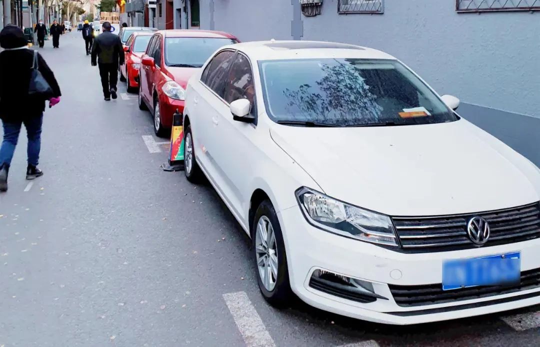 智慧停车！这里的居民再也不用“抢车位”啦