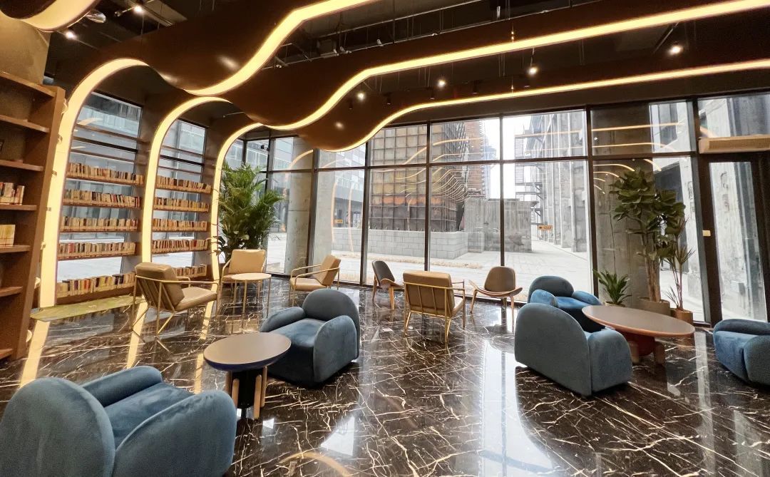 石景山首钢园的“隐藏菜单”！艺术馆里的图书馆你get到了吗？