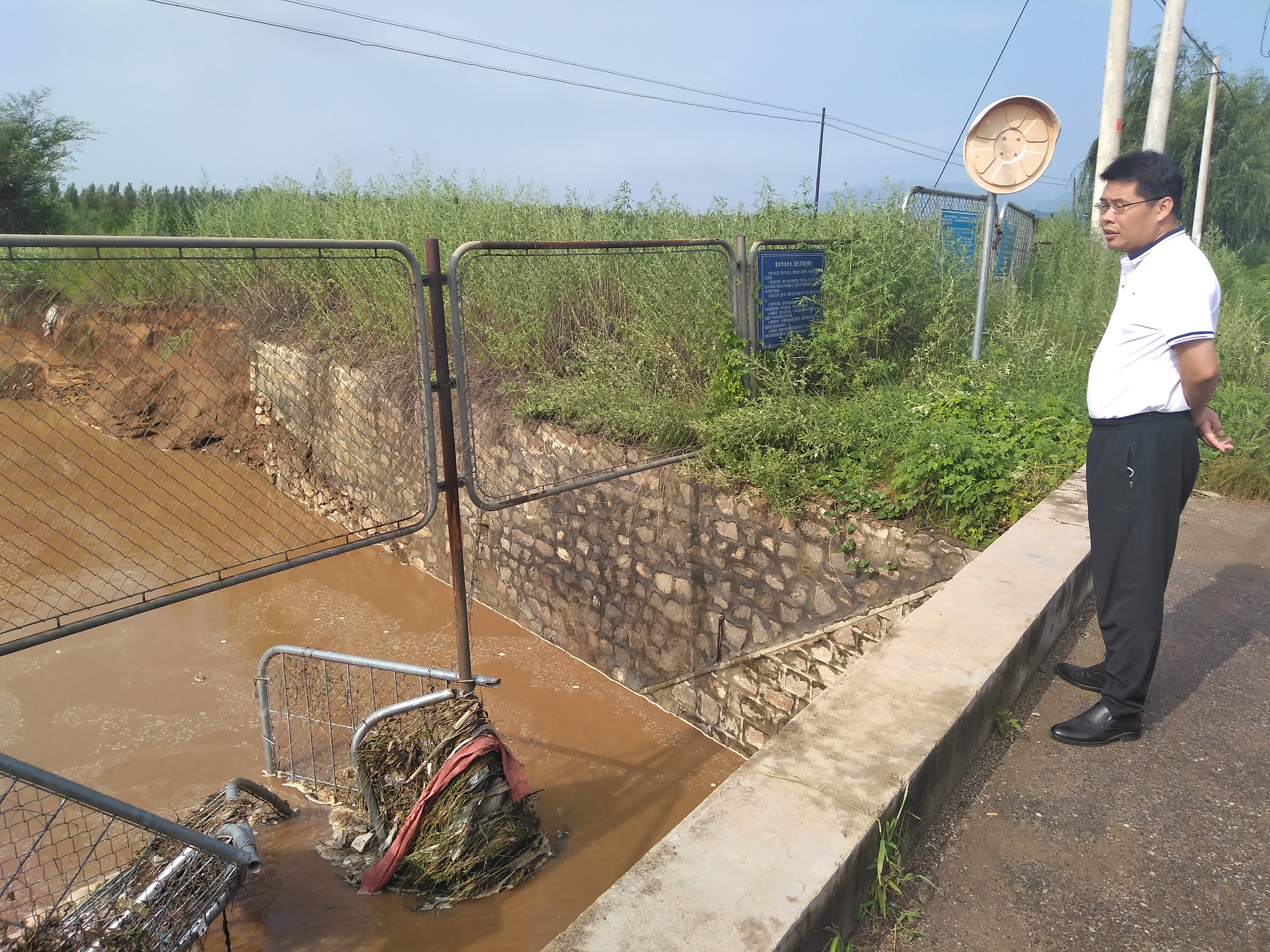 密云区不老屯镇再迎强降雨 干群齐心保平安