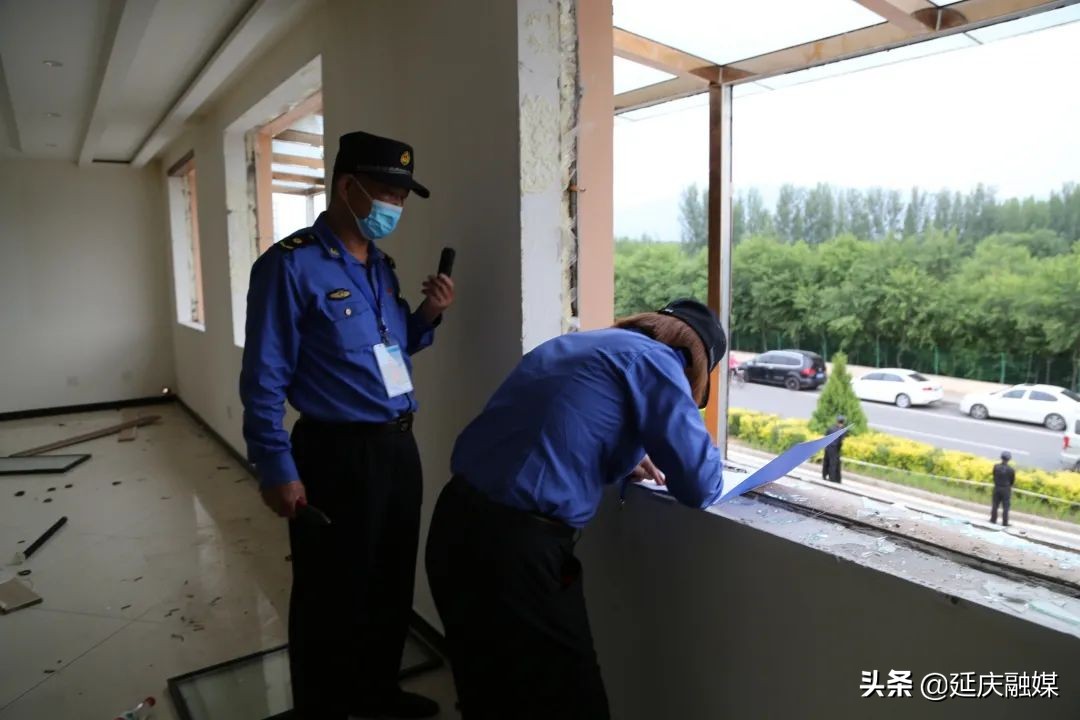 创建基本无违建区丨2000余平方米！延庆区延庆镇依法拆除东屯小产权房商业楼