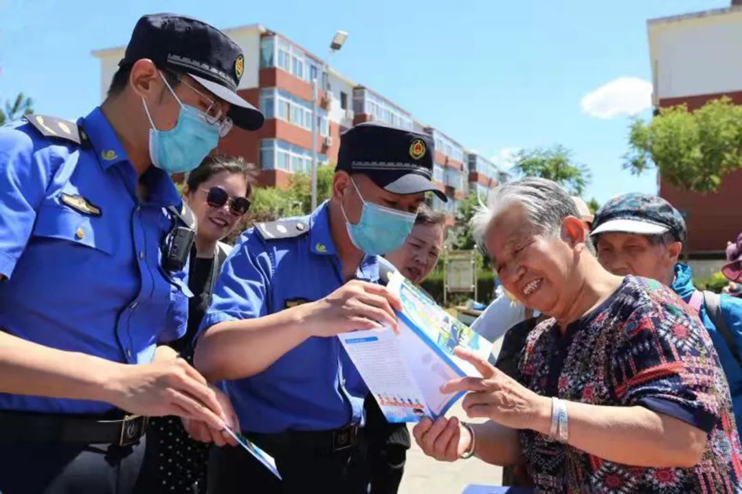 路通了，灯亮了，电动车也有“家”了……他们把“办实事”办实了→