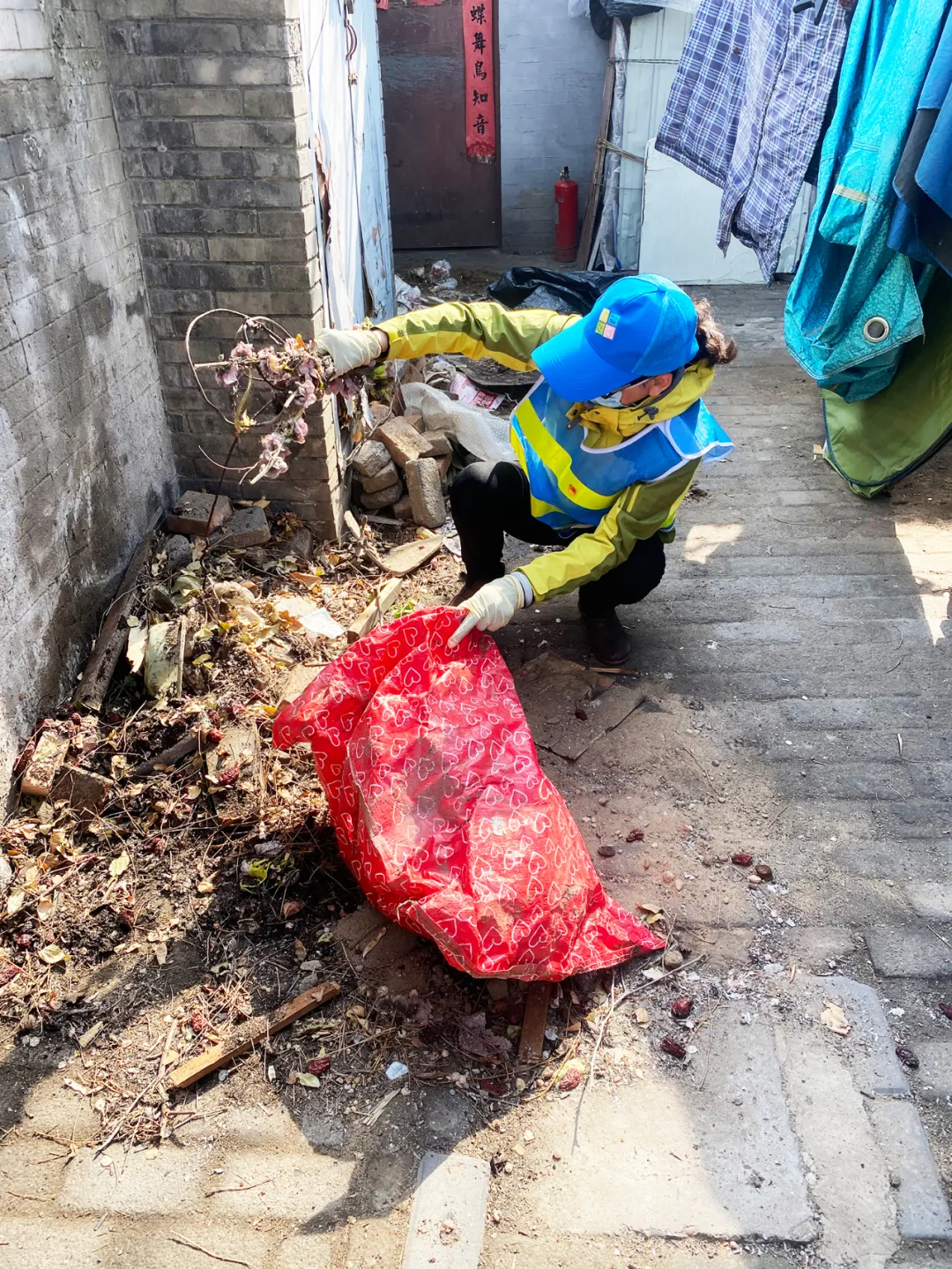 东城区“周末大扫除”升级 推进“精致东城”建设