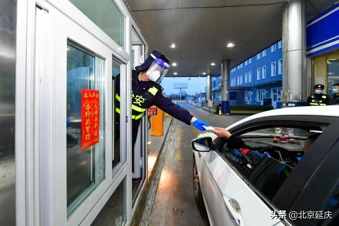 风雪中，延庆乡亲暖心守护！