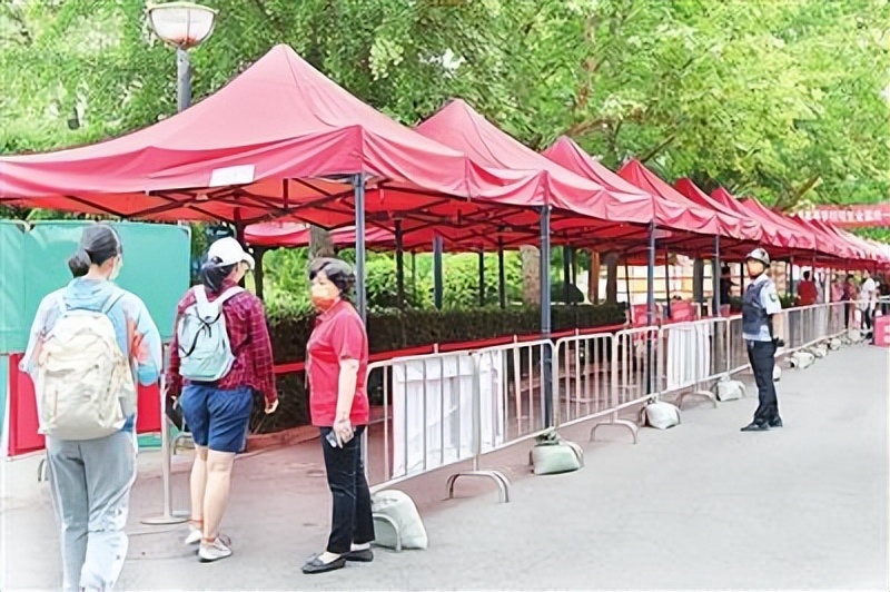 中关村街道：红色帐篷助考生鸿运当头