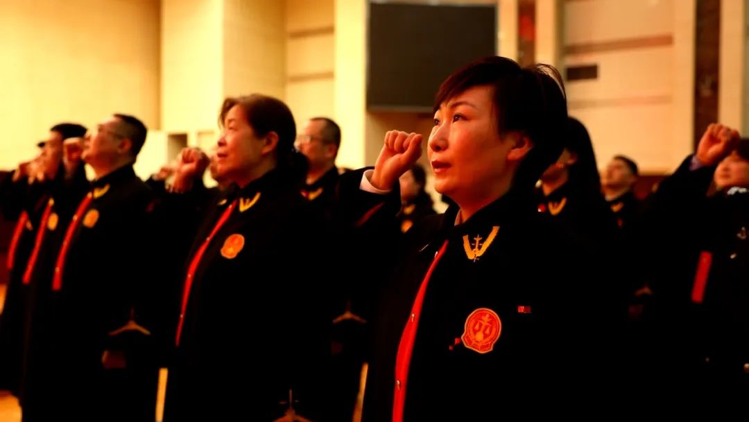 “80后”女法官——“司法为民”精神的追光者