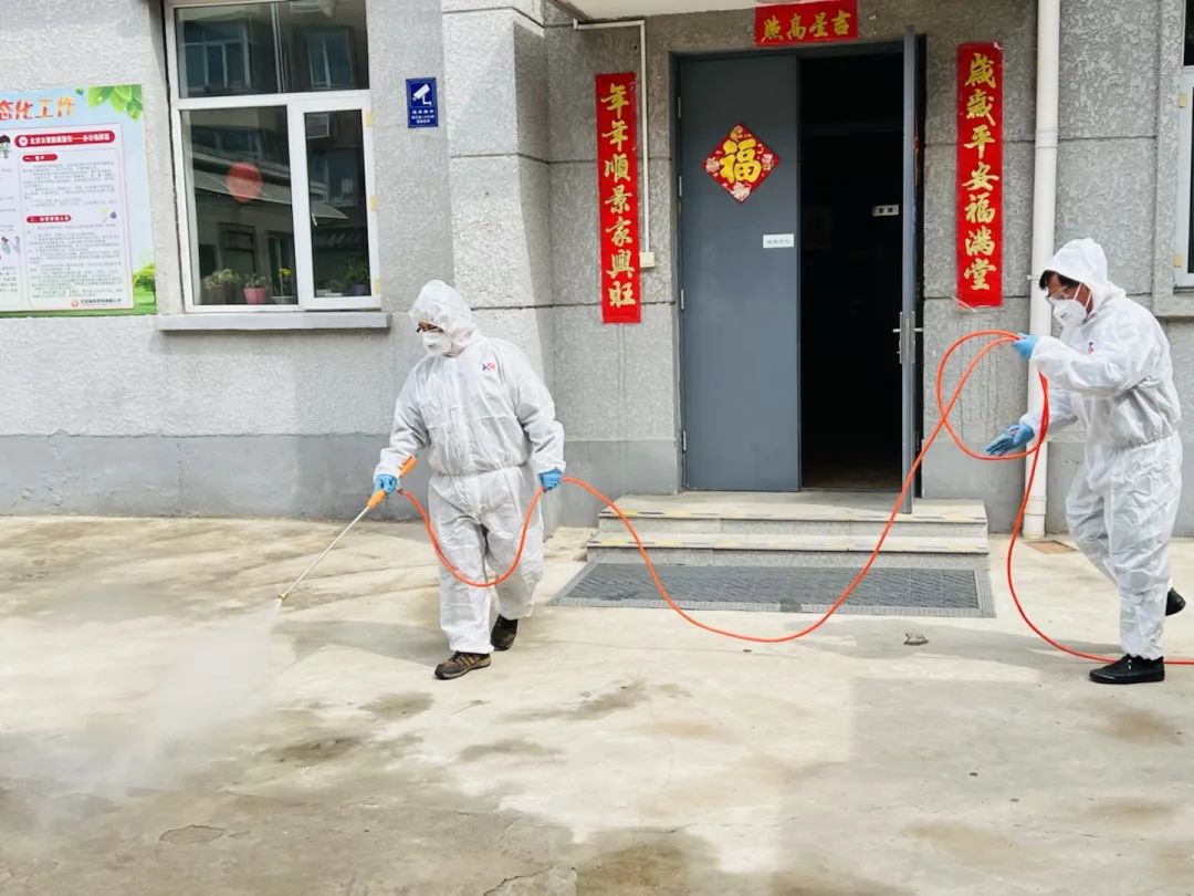 主动请缨战“疫”，展现国企“大白”风采