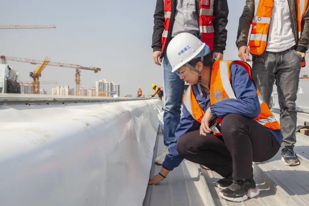 这位女工程师，撑起亚洲最大铁路枢纽客站丰台火车站