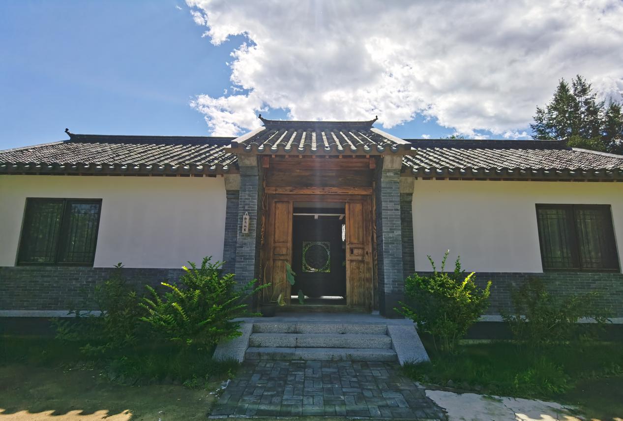 看山花、赏美景、住民宿，吃喝玩乐游太师屯