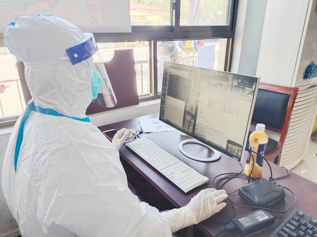 “核酸小助手”上线2分钟完成千人核酸统计！