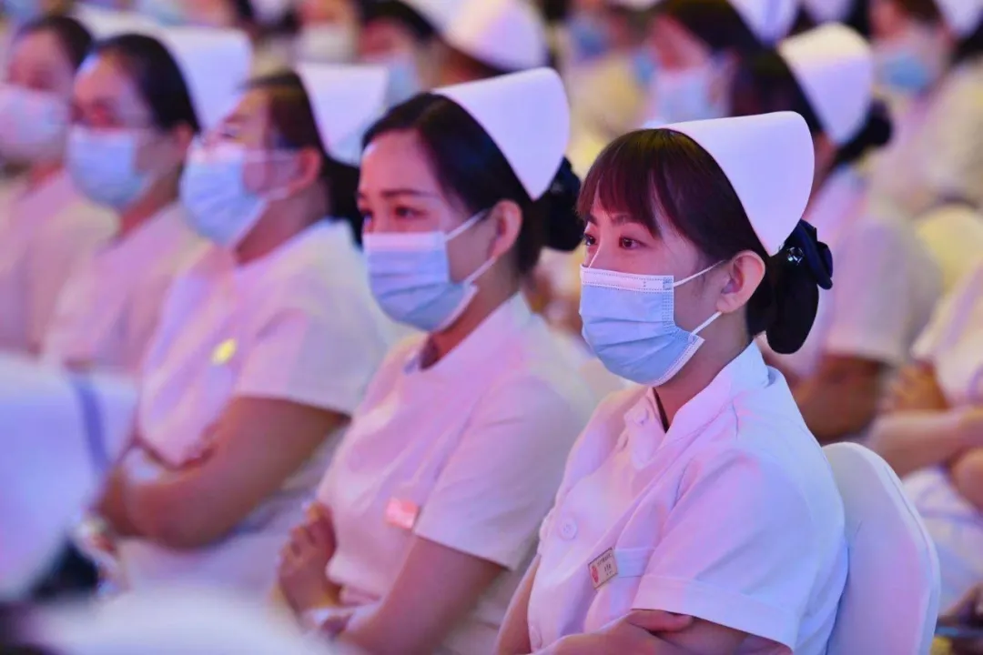 “完美守护包”致敬抗疫“她”力量