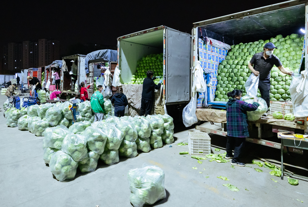 守好市民“肉案子”“菜篮子”，顺鑫控股集团这样做~