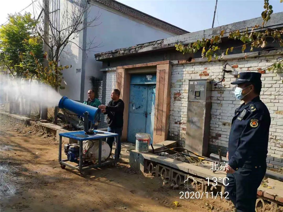 密云城管：积极应对空气重污染 严格排查工地扬尘隐患