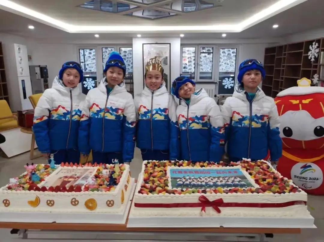 助力北京冬奥 温暖舞蹈少年 ——人大附中丰台学校开展冬奥开幕式参演人员后勤保障工作纪实