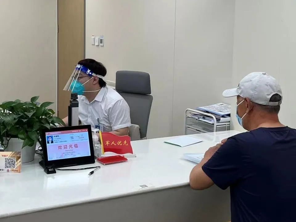 抗疫不放松，服务不断档！“双线作战”的TA们彰显实干担当