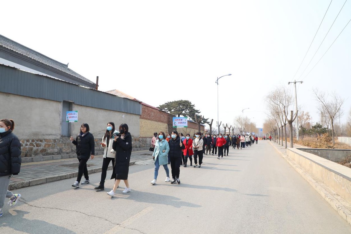 密云区太师屯镇举办“垃圾分类益处多 环境保护靠你我”主题宣传活动