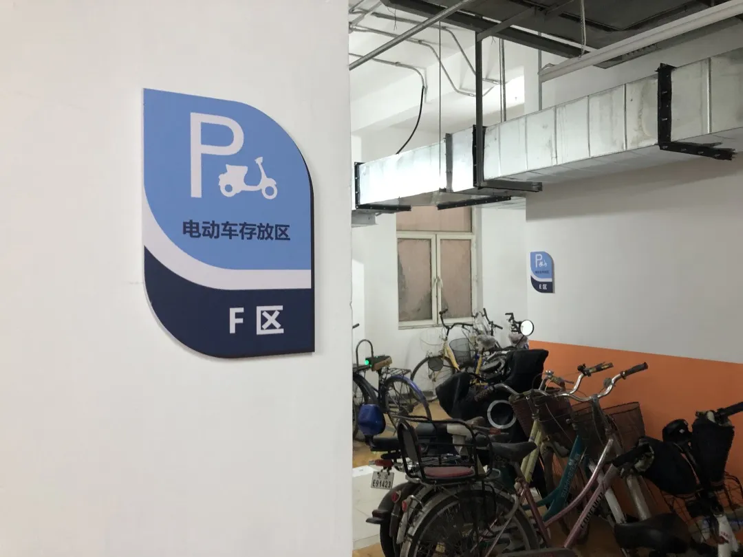 东城：居民“刷脸”进小区 防控精准又高效