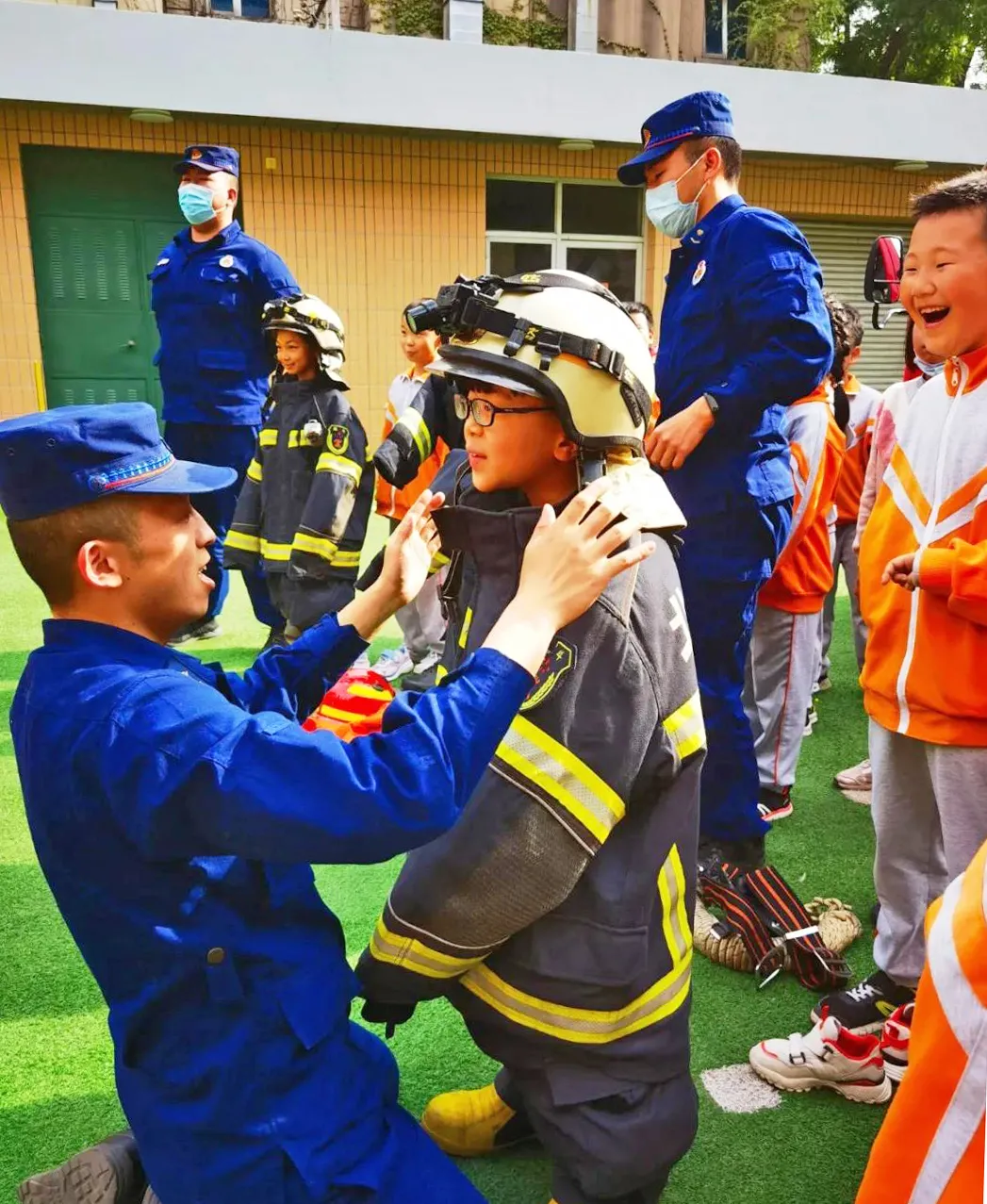 火灾逃生、地震躲避训练、原创科普短剧……东城区开展的这些活动关键时刻能“救命”！