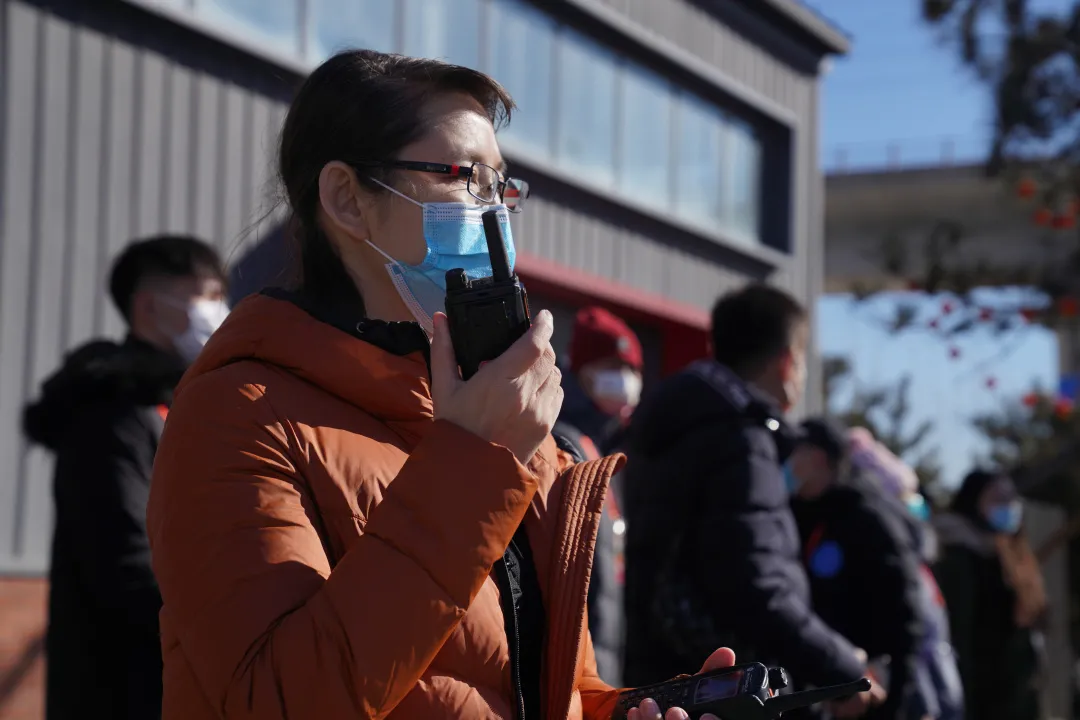 看~石景山之光！火炬传递他们全程保驾护航......