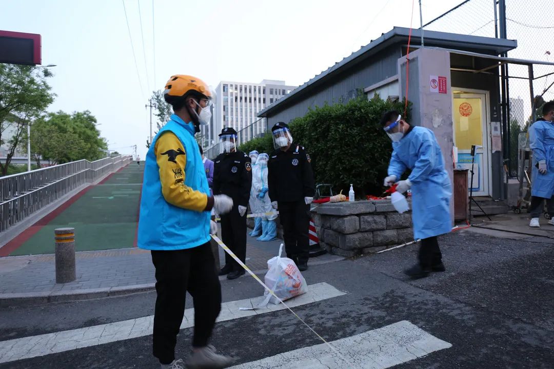 用坚守诠释最美的劳动者