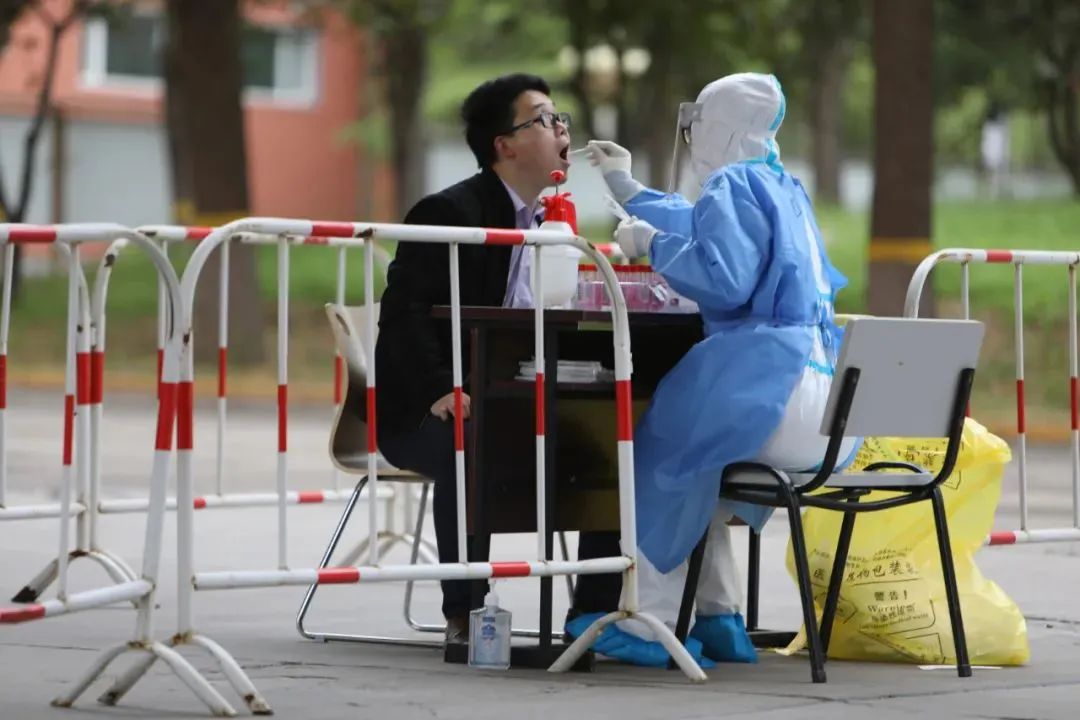 马坡镇同步推进“核酸检测+疫苗接种”！