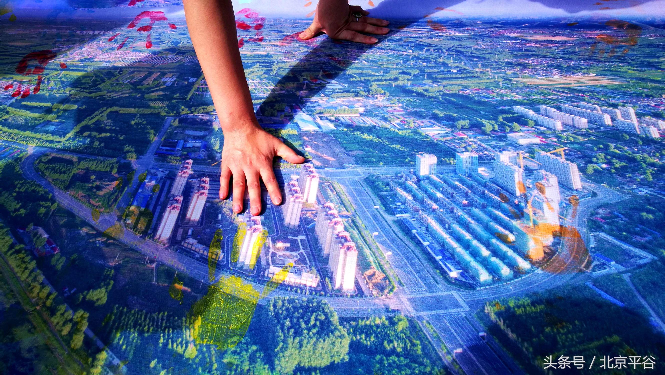 北京市平谷区大兴庄镇小手拉大手保护“母亲河”