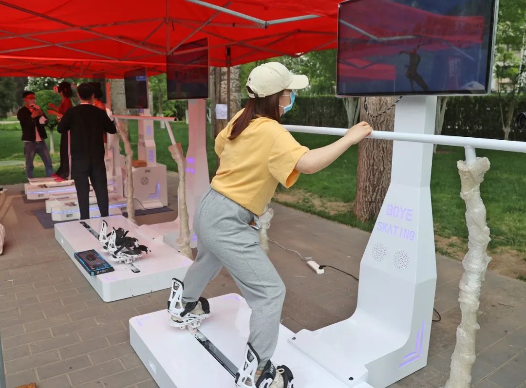 燃！全民健身，为爱奔跑，龙潭“环湖V马”精彩开跑