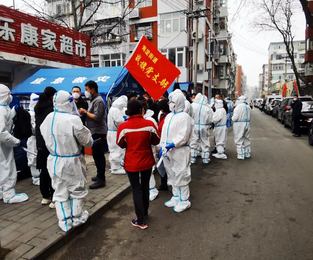 与疫情赛跑，他们争分夺秒，全力出击！