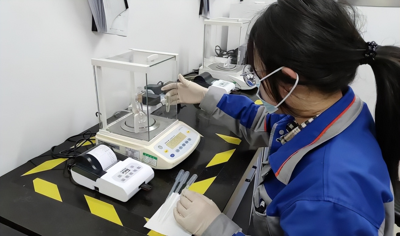 区投促中心加大企业走访，诉求解决率、满意率100%